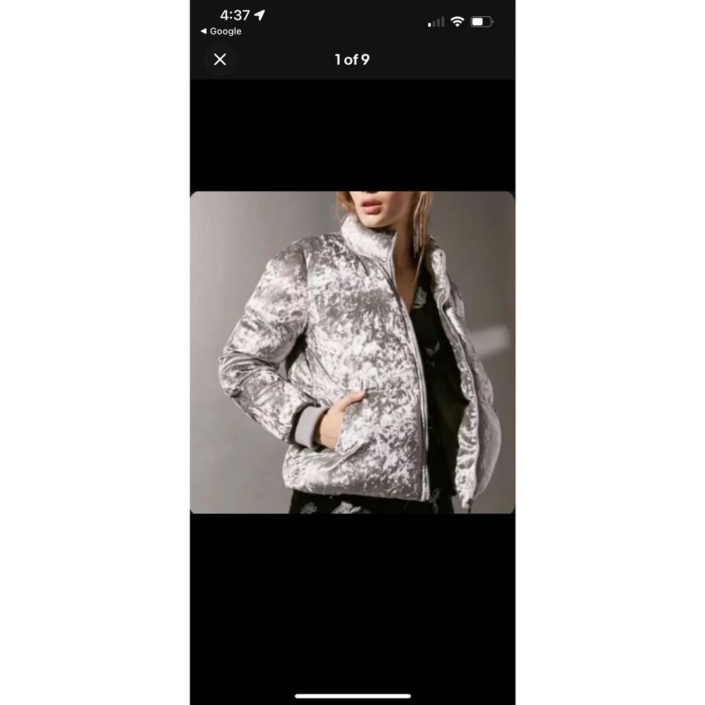 UO Silence Noise Velvet‎ Puffer Zip Up Jacket Silver Gray Sz Medium, NWOT